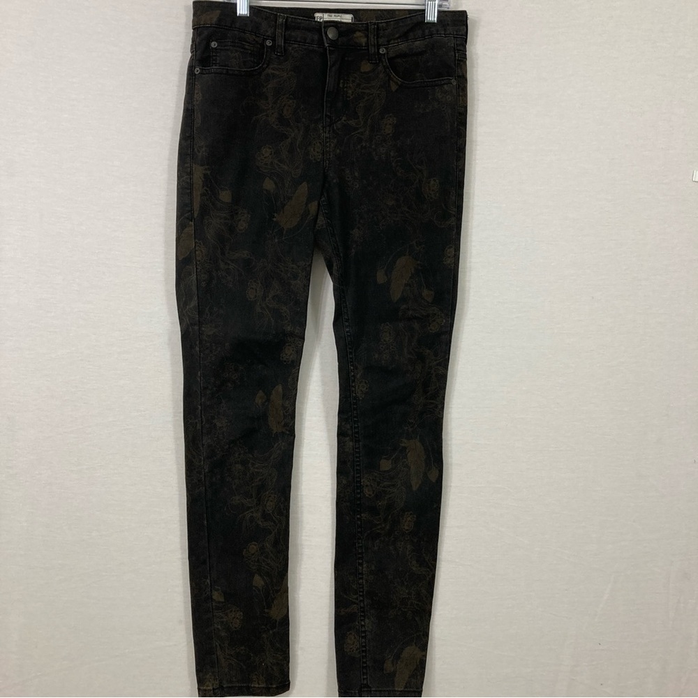Free People Black Brown Floral Boho Slim Leg Jeans size 31